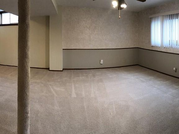 4th image of 2205 Derby Dr
