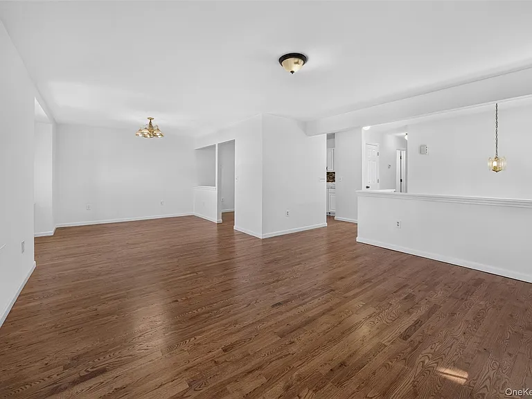 41 Genung St #41 — Photo 9
