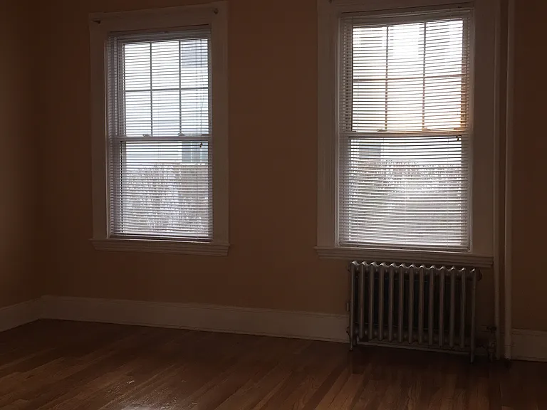 24 Everett St #2 — Photo 17