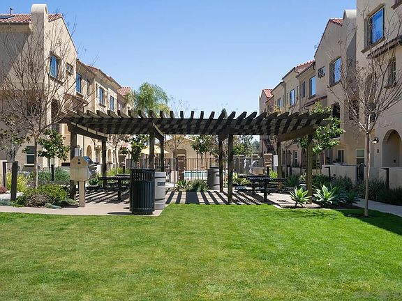 3rd image of 1574 Fortaleza Way #25