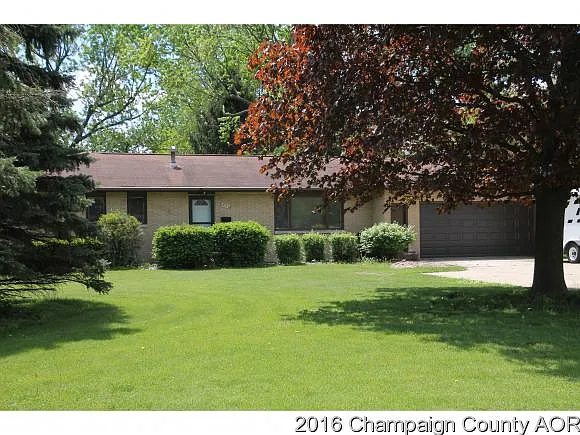421 W Champaign Ave photo 1