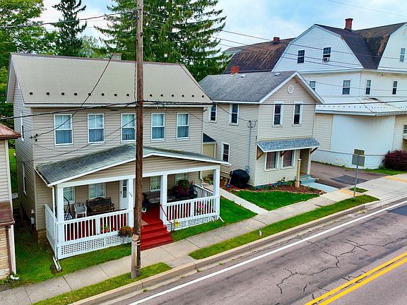 3rd image of 146 Main St