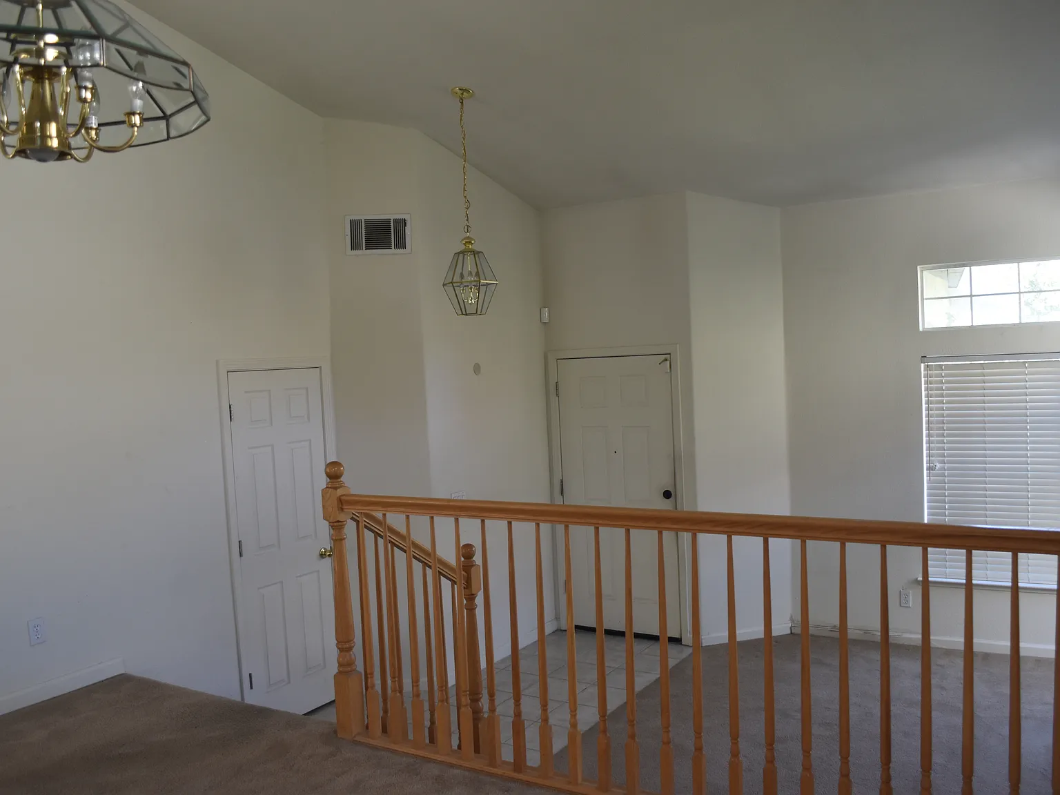 3 bed, 2079 sqft, $2,795 — Photo 3