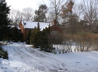 8 Harbor View Ave, East Hampton, NY 11937