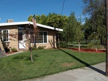 3rd image of 589 Bernal Ave