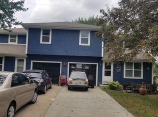 9523 W 86th St, Overland Park, KS 66212