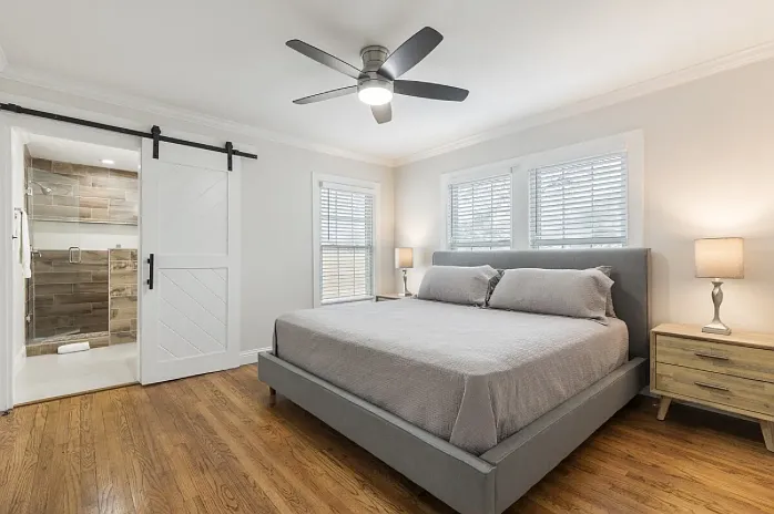 4535 Calmont Ave — Photo 10