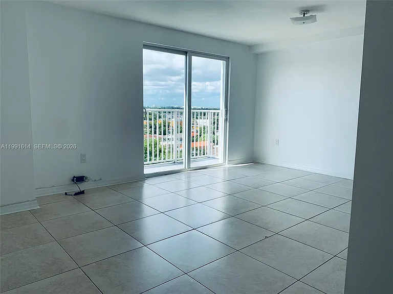 406 NW 22nd Ave #702 — Photo 7