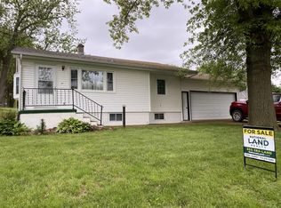 1002 Maple St, Sidney, IA 51652