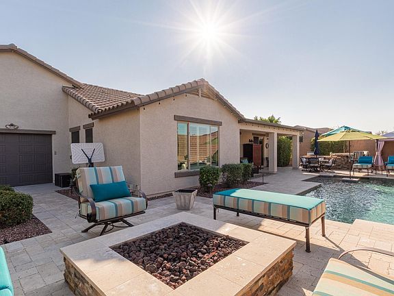 4th image of 16032 W Poinsettia Dr