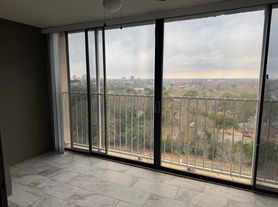 1825 Saint Julian Pl