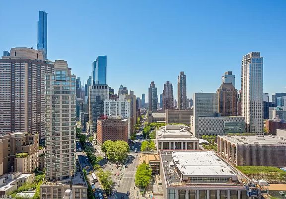 5th image of 150 Columbus Ave APT 26D