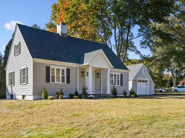 192 Hilltop Circle, Trumbull, CT 06611