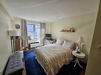 Rented by Red Apple Group