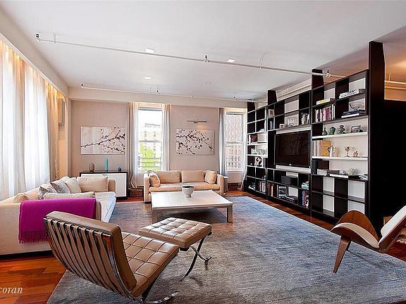 2nd image of 48 Great Jones St APT 6R