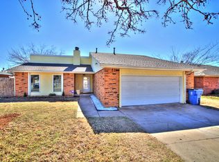1014 W Gemini Rd, Edmond, OK 73003