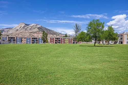 Cottonwood View Photo 1