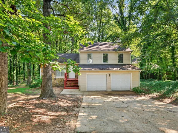 767 Forest Path, Stone Mountain, GA 30088