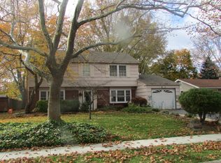 37 Avalon Ln, Matawan, NJ 07747