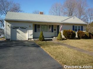 34 Agnes Dr, Manchester, CT 06042