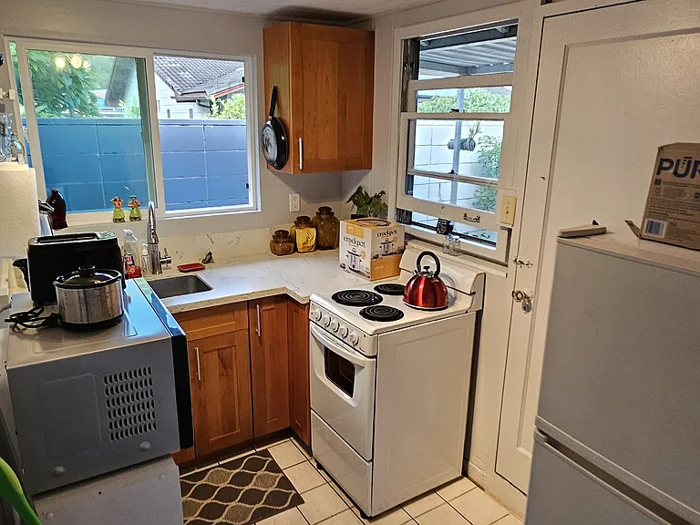 441 Kuliouou Rd #D — Photo 9