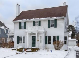 2927 Warrington Rd, Shaker Heights, OH 44120