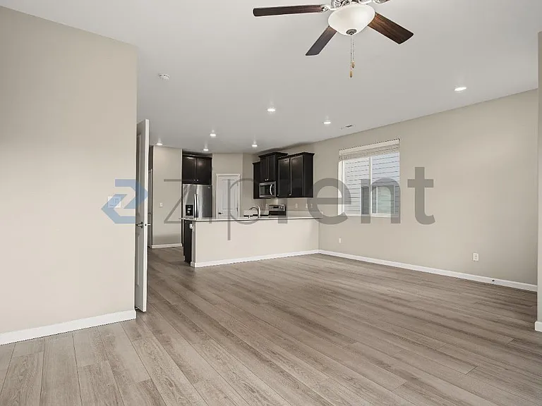 7105 NE 154th Ave — Photo 9