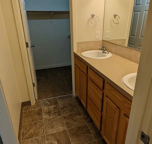 Halsey East Townhomes — Photo 173