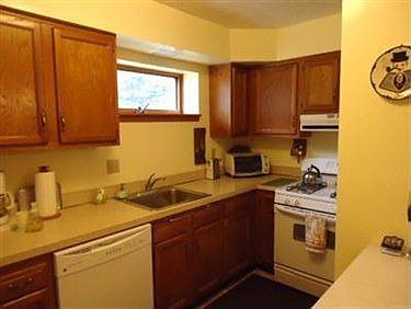 3rd image of 5919 White Oak Dr