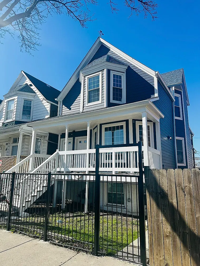 3608 W Wabansia Ave — Photo 1