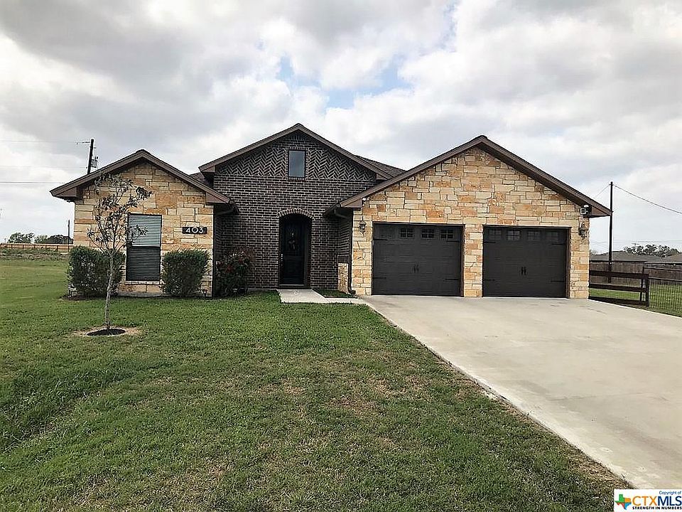 1st image of 403 Chaparral Dr