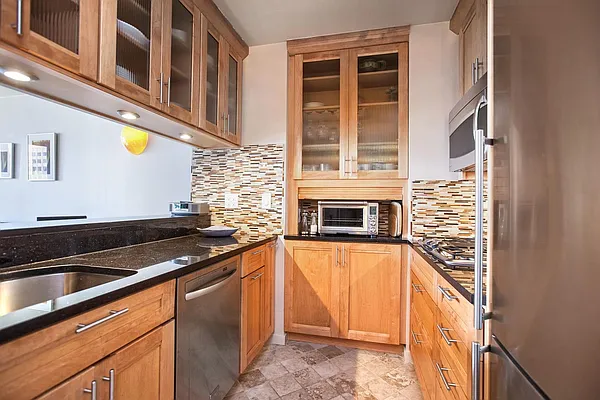 Rented by Barkin and Associates | media 4