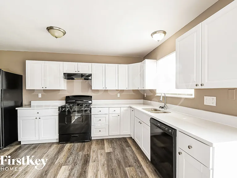 12880 High Crest St — Photo 7