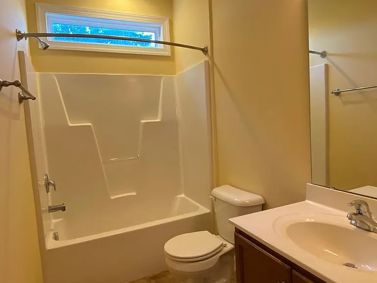 3925 Lexington Dr — Photo 20
