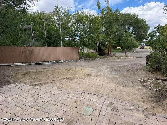 5th image of 1903 Frontier Dr