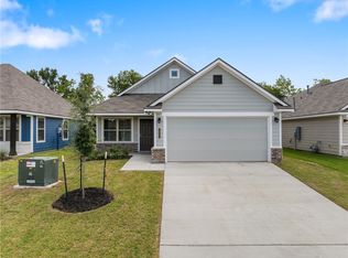 1643 Lucky St, Bryan, TX 77803