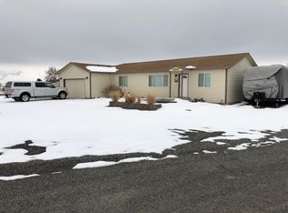 330 Spring Cir SW, Mattawa, WA 99349