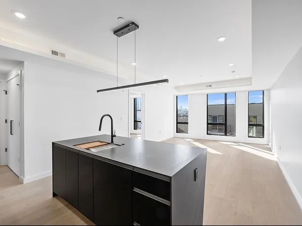 815 N 3rd St, Philadelphia, PA