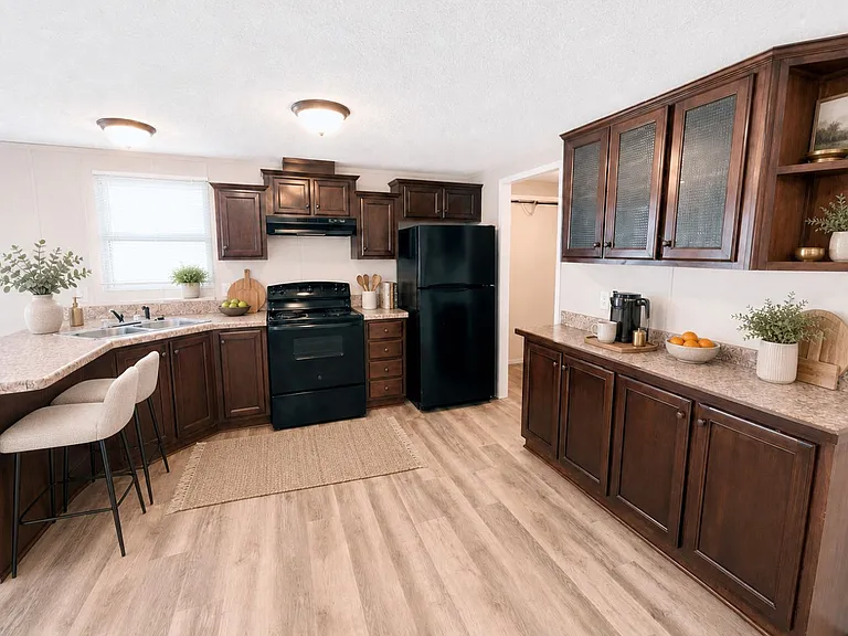 Silverstone Manufactured Home Community — Photo 21