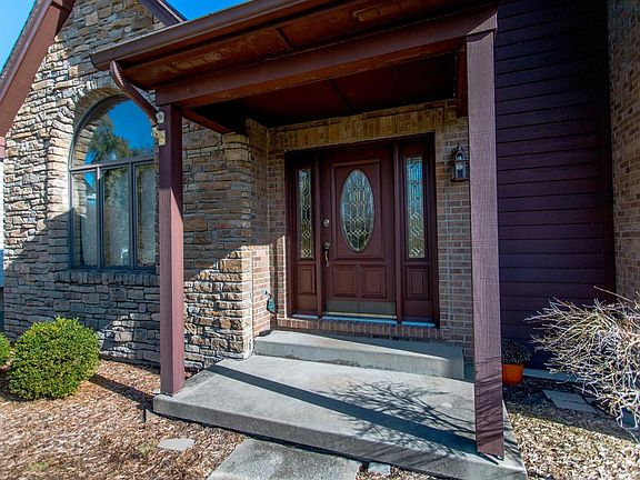 3rd image of 2646 Bayhill Ct