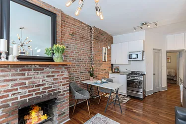 Rented by Nest Seekers International