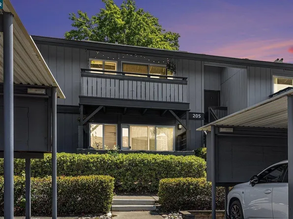 205 Masters Ct APT 3, Walnut Creek, CA 94598