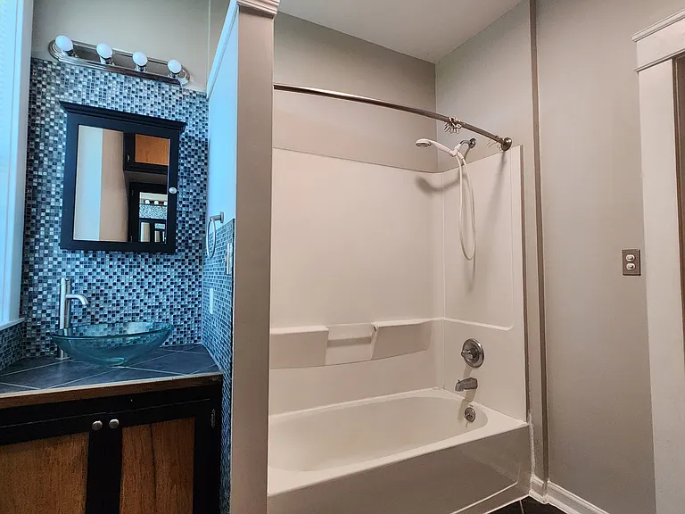 732 N 12th St #2 — Photo 14