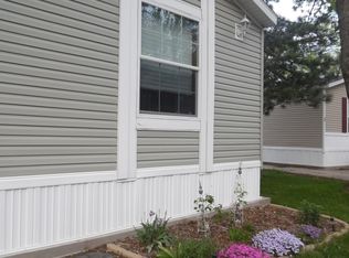 40 Big Chief Dr, Bourbonnais, IL 60914
