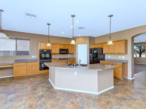 5th image of 7208 S 57TH Avenue