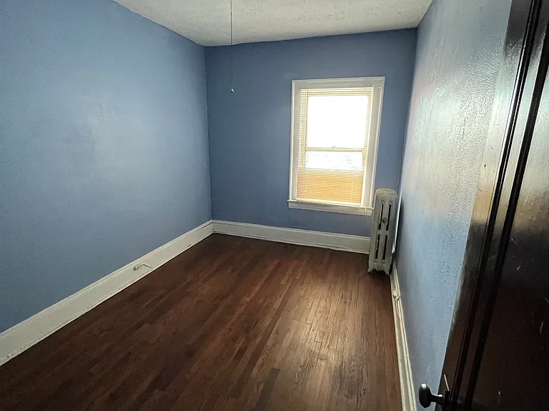16814 Madison Ave #9 — Photo 11