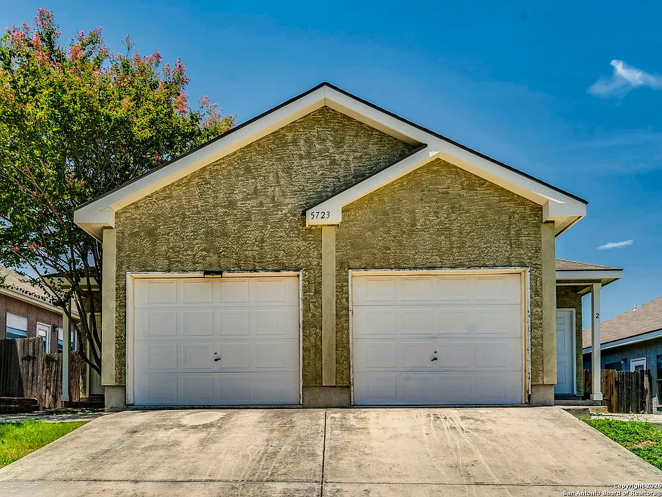5723 Golf Hts #1
