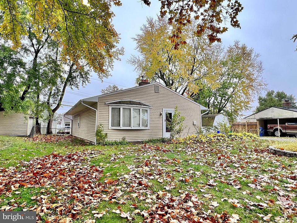 1st image of 244 Goldenridge Dr
