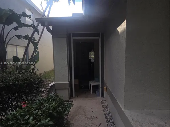 244 Trails End, Greenacres, FL 33413