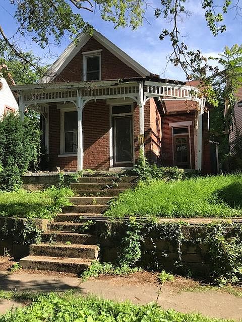 1st image of 79 E 7th St